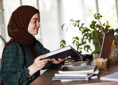 Online Female Quran Tutor